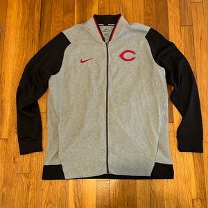 Cincinnati Reds Nike jacket